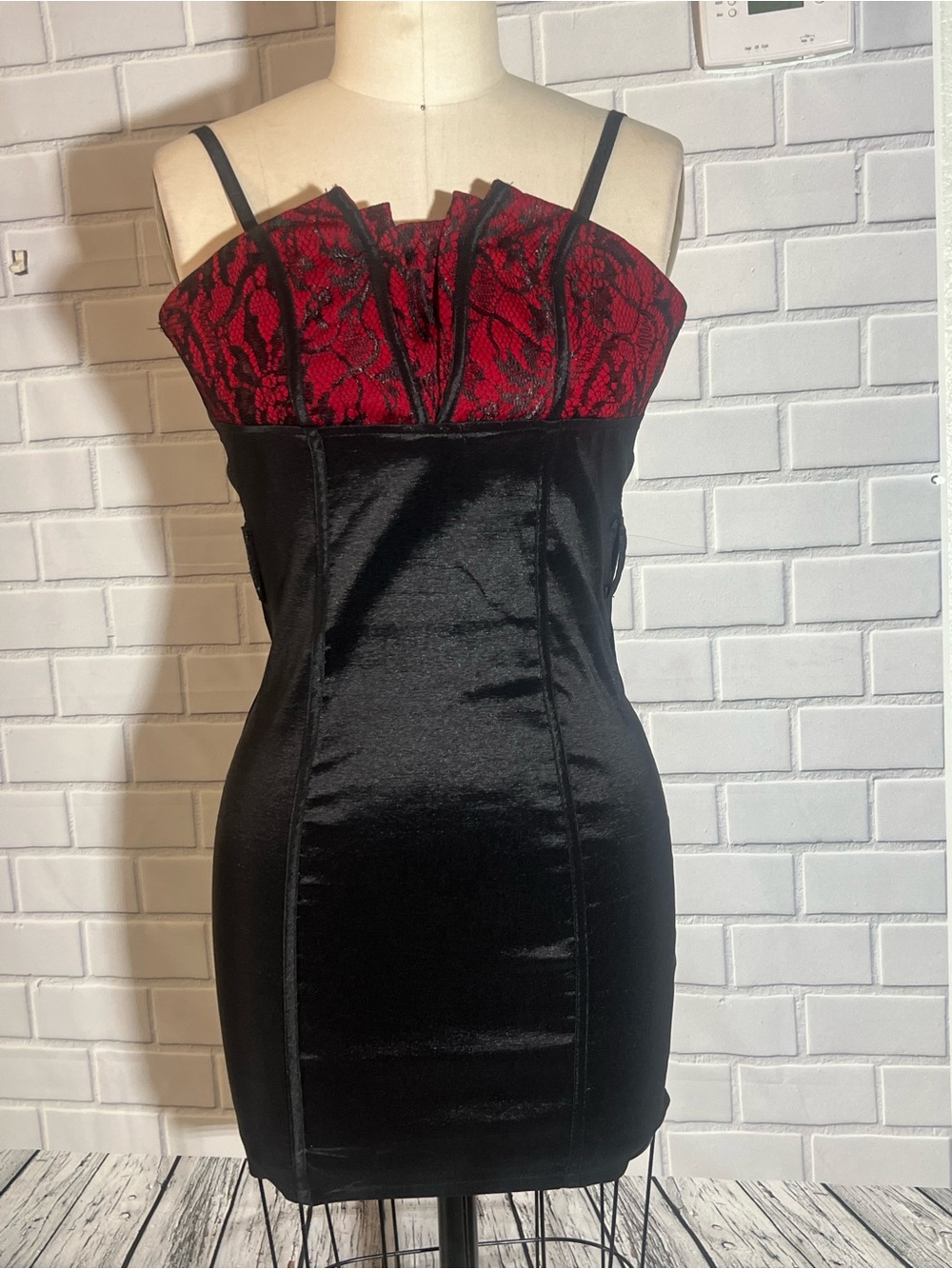Red Lace & Black Satin Bodycon Dress - Strappy Women's Cocktail Dress